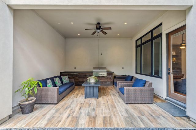 815 E 27th Street, Houston, TX 77009