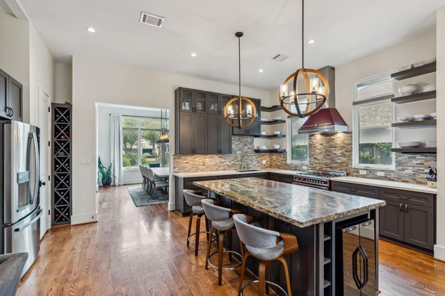 815 E 27th Street, Houston, TX 77009