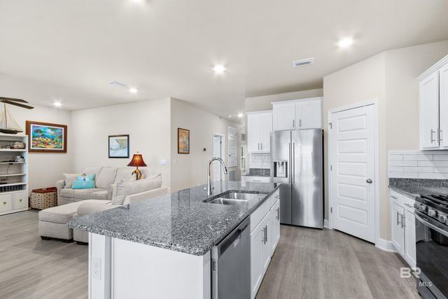 4166 Cartgate Drive, Gulf Shores, AL 36542