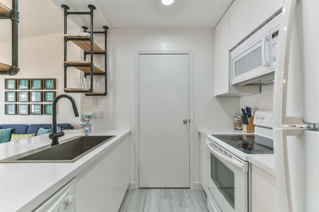 3506 Cove View Boulevard 1612, Galveston, TX 77554