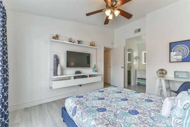 3506 Cove View Boulevard 1612, Galveston, TX 77554