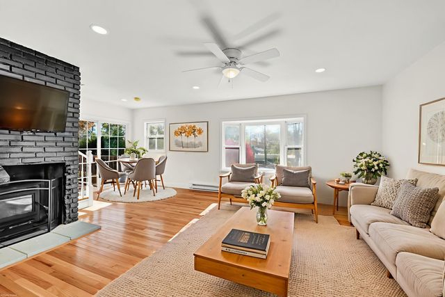 7 Albert Road, Danbury, CT 06811