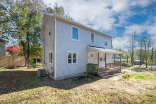 7 Albert Road, Danbury, CT 06811