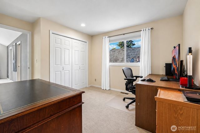14302 NE 61 Street, Redmond, WA 98052