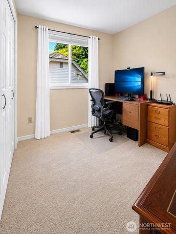 14302 NE 61 Street, Redmond, WA 98052
