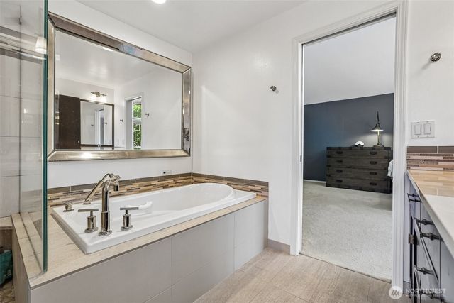 14302 NE 61 Street, Redmond, WA 98052