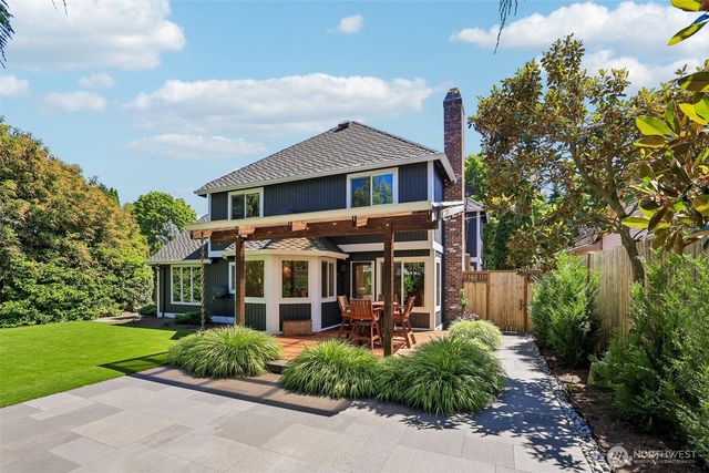 14302 NE 61 Street, Redmond, WA 98052