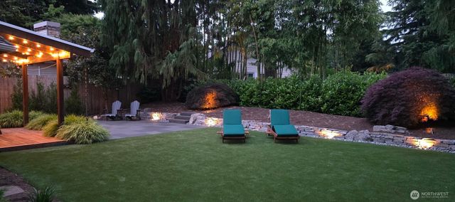 14302 NE 61 Street, Redmond, WA 98052