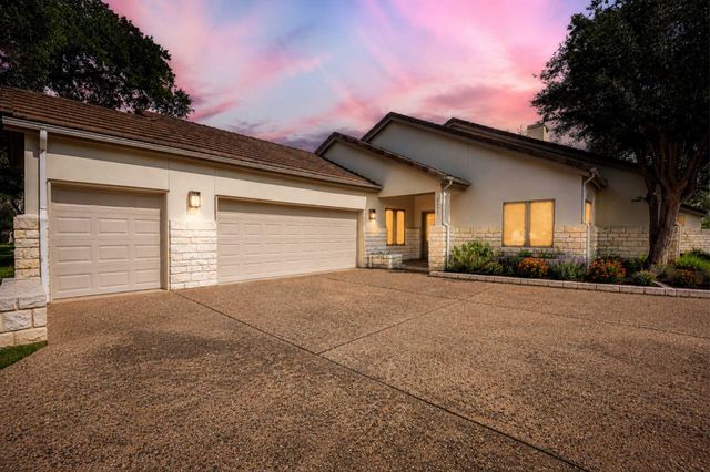2422 Founders CIR, Spicewood, TX 78669