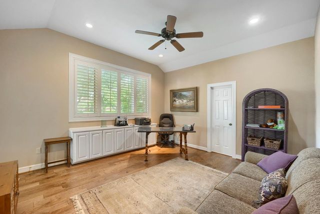 2422 Founders CIR, Spicewood, TX 78669