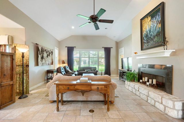 2422 Founders CIR, Spicewood, TX 78669