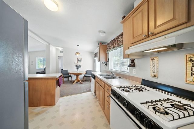 29764 E Highway 299 East, Round Mountain, CA 96084