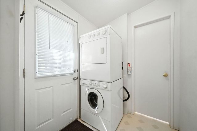 29764 E Highway 299 East, Round Mountain, CA 96084