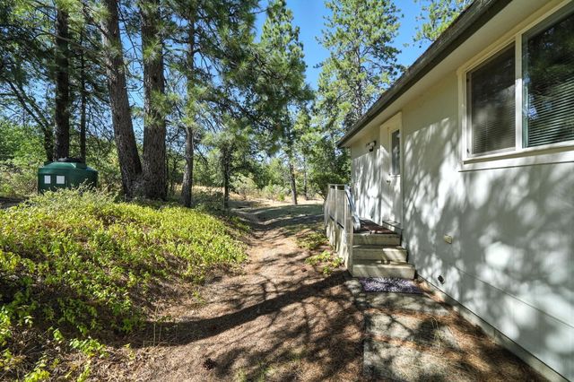 29764 E Highway 299 East, Round Mountain, CA 96084