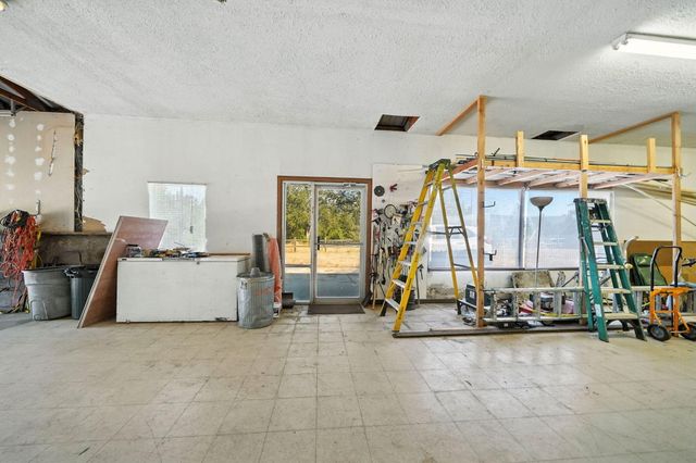 29764 E Highway 299 East, Round Mountain, CA 96084