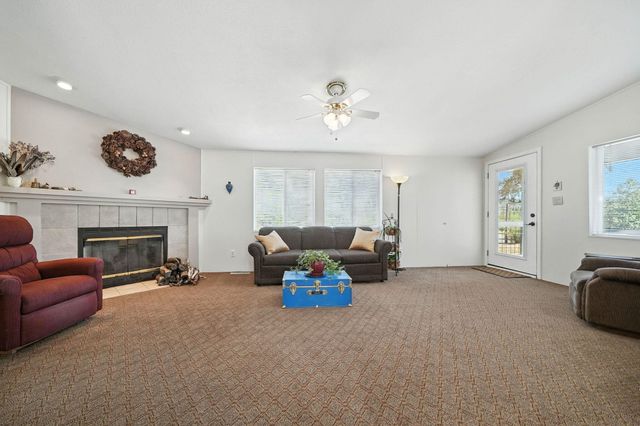 29764 E Highway 299 East, Round Mountain, CA 96084