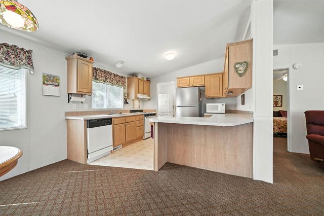 29764 E Highway 299 East, Round Mountain, CA 96084