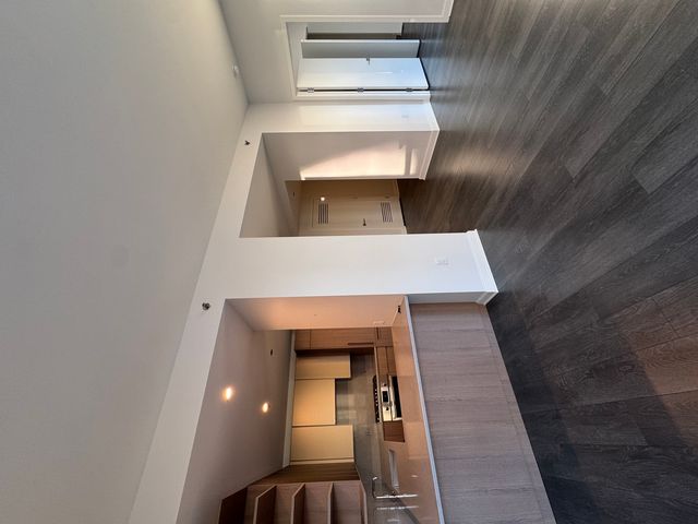 164 N Peoria Street 305, Chicago, IL 60607