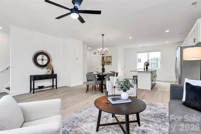 3432 Brookshire Boulevard, Charlotte, NC 28216