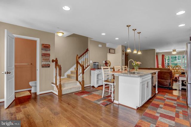 9956 RAVENHURST RD, Middle River, MD 21220