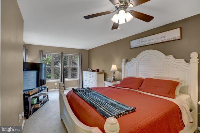 9956 RAVENHURST RD, Middle River, MD 21220