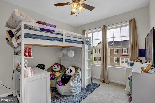 9956 RAVENHURST RD, Middle River, MD 21220