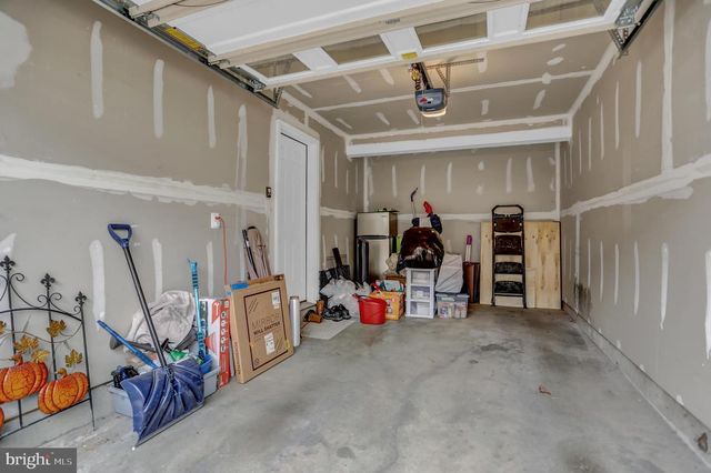 9956 RAVENHURST RD, Middle River, MD 21220