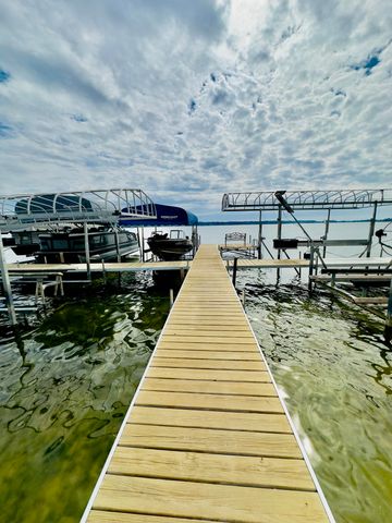 7211 Mcfall Circle, Montague Twp, MI 49437