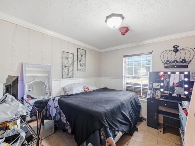 2104 French Place, Baytown, TX 77520