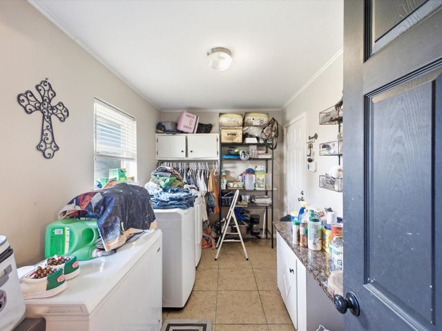 2104 French Place, Baytown, TX 77520