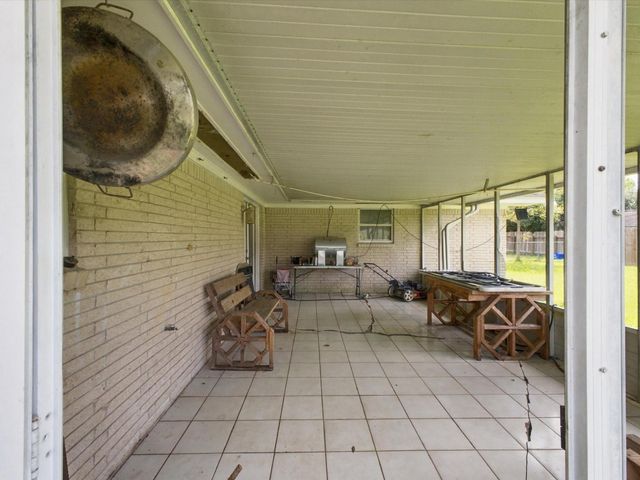 2104 French Place, Baytown, TX 77520