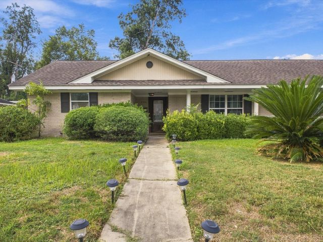 2104 French Place, Baytown, TX 77520