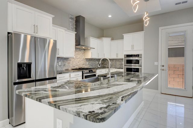 2744 Camino Plata Loop NE, Rio Rancho, NM 87144