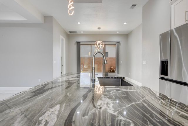 2744 Camino Plata Loop NE, Rio Rancho, NM 87144