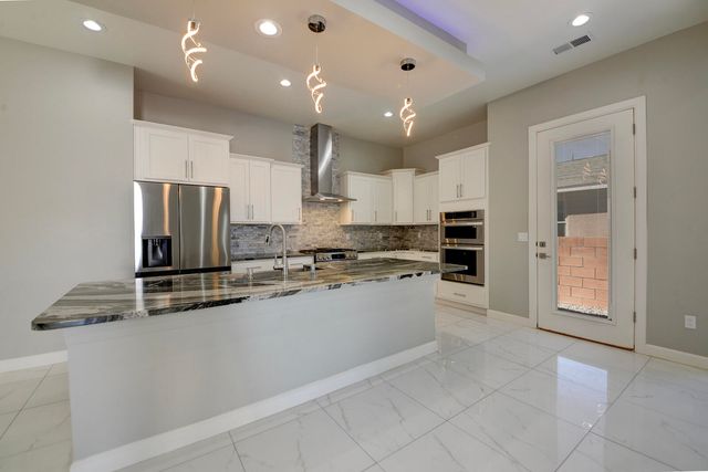 2744 Camino Plata Loop NE, Rio Rancho, NM 87144