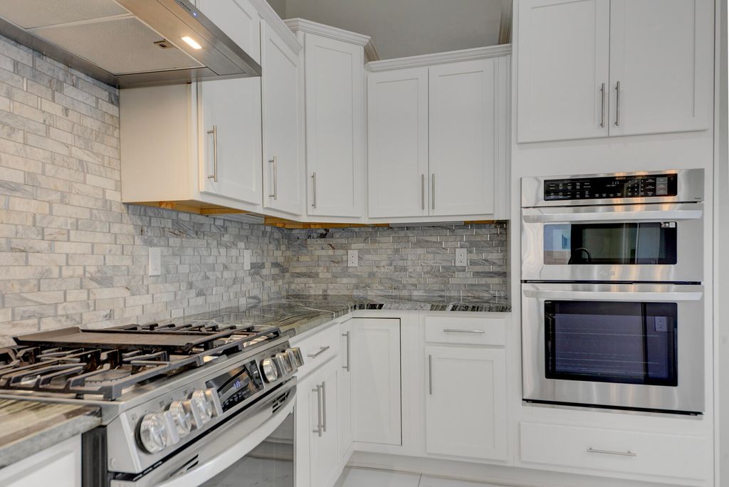 Image 17 of property listing at 2744 Camino Plata Loop NE, Rio Rancho, NM 87144