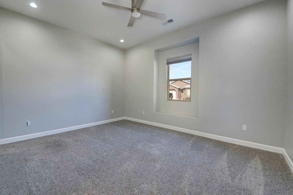 Image 36 of property listing at 2744 Camino Plata Loop NE, Rio Rancho, NM 87144