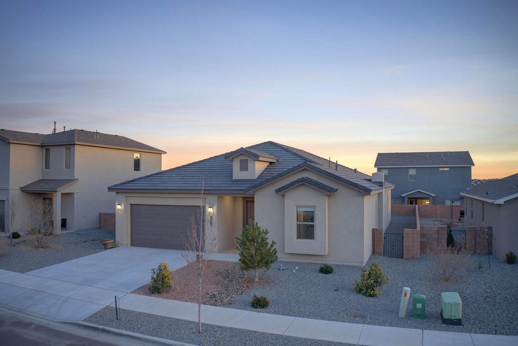 Image 46 of property listing at 2744 Camino Plata Loop NE, Rio Rancho, NM 87144