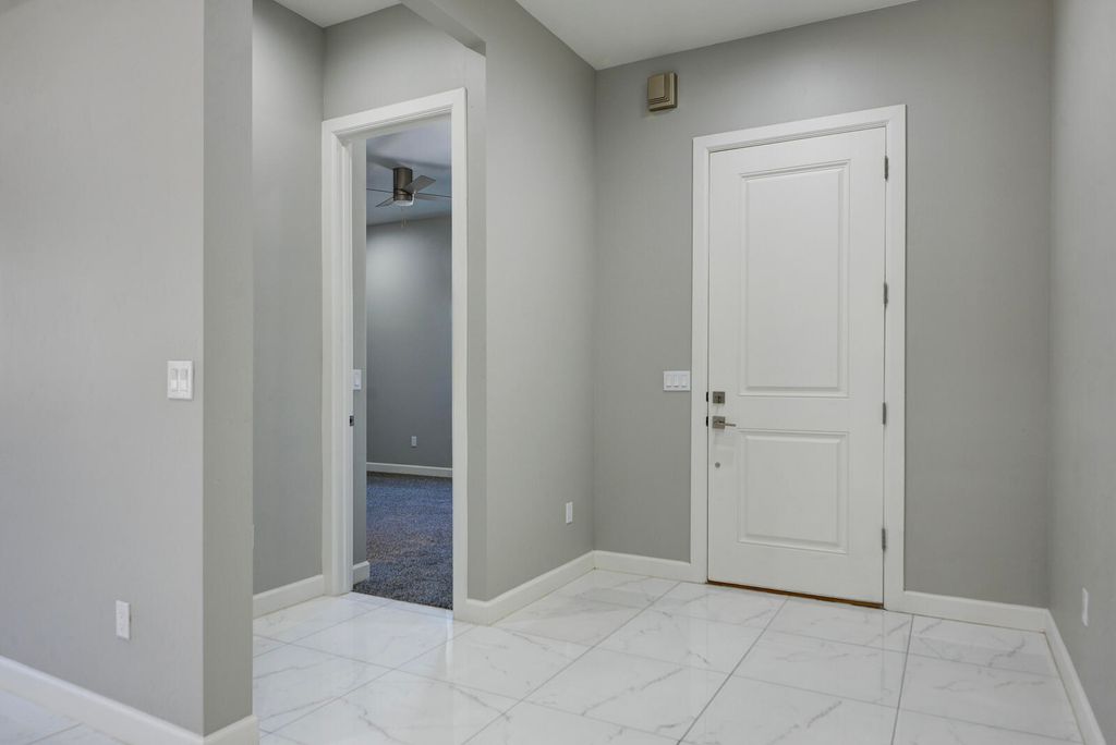 Image 6 of property listing at 2744 Camino Plata Loop NE, Rio Rancho, NM 87144