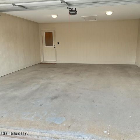 36 Trillium, Hattiesburg, MS 39402