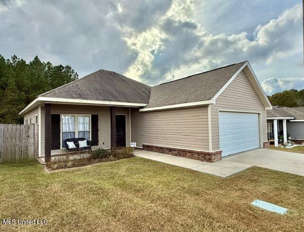 36 Trillium, Hattiesburg, MS 39402