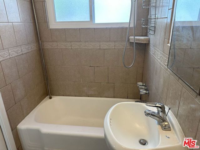 624 Aerick Street 3, Inglewood, CA 90301