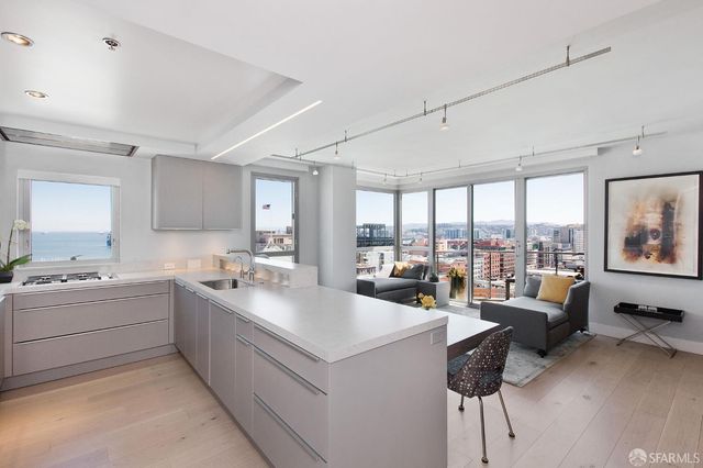 229 Brannan Street 16E, San Francisco, CA 94107