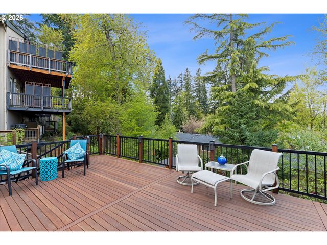 6564 ARTEMIS Ln, West Linn, OR 97068