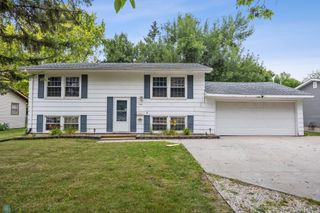 426 4th Avenue E, Fargo, ND 58078