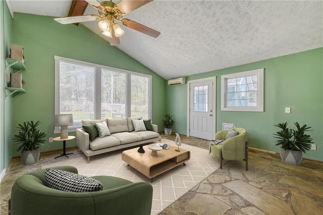 2754 Esquire Way, Tucker, GA 30084