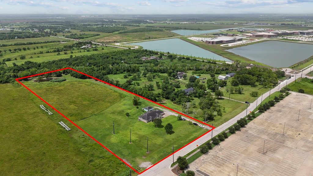 4338 Davenport Pkwy, Rosharon, TX 77583