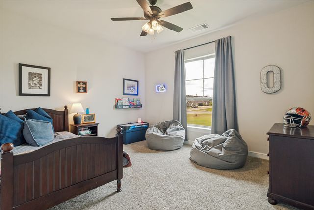 409 Oak Meadow Lane, Weatherford, TX 76085