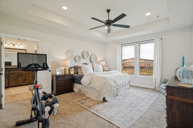 409 Oak Meadow Lane, Weatherford, TX 76085
