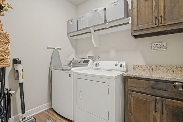 409 Oak Meadow Lane, Weatherford, TX 76085